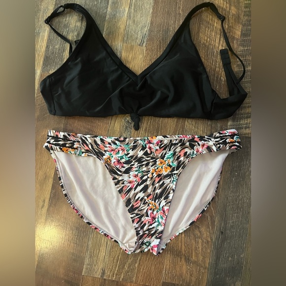 Time and Tru Other - GUC size xl 16/18 2piece bathing suit